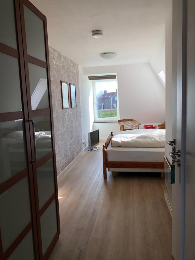 B&B De Gulden Halsband Pingjum Extérieur photo